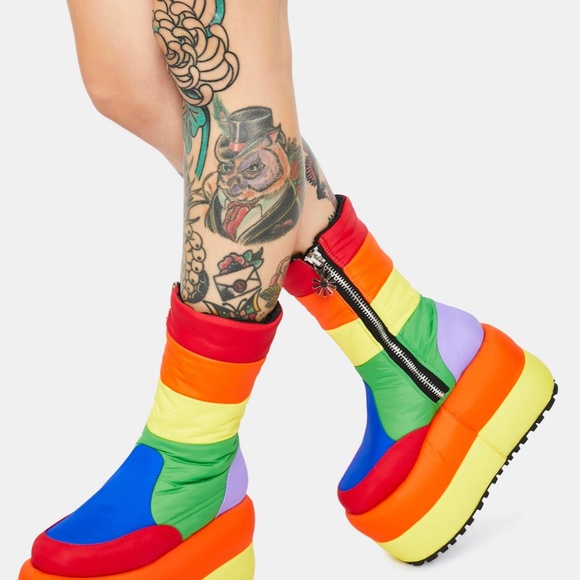 Shoes - Picture 2 of 4